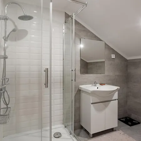 Cozy 3bed In *